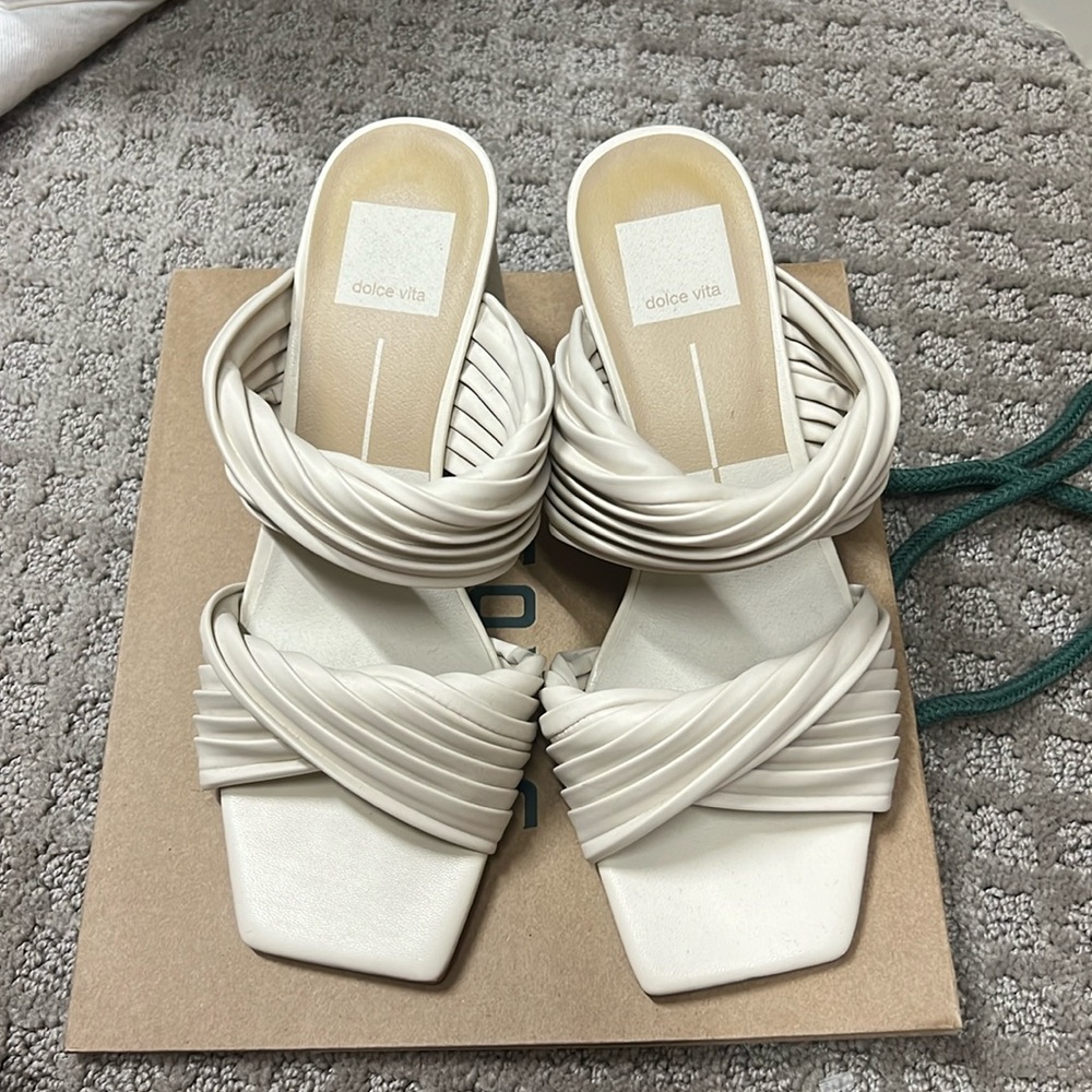 Dolce Vita Pilton heels